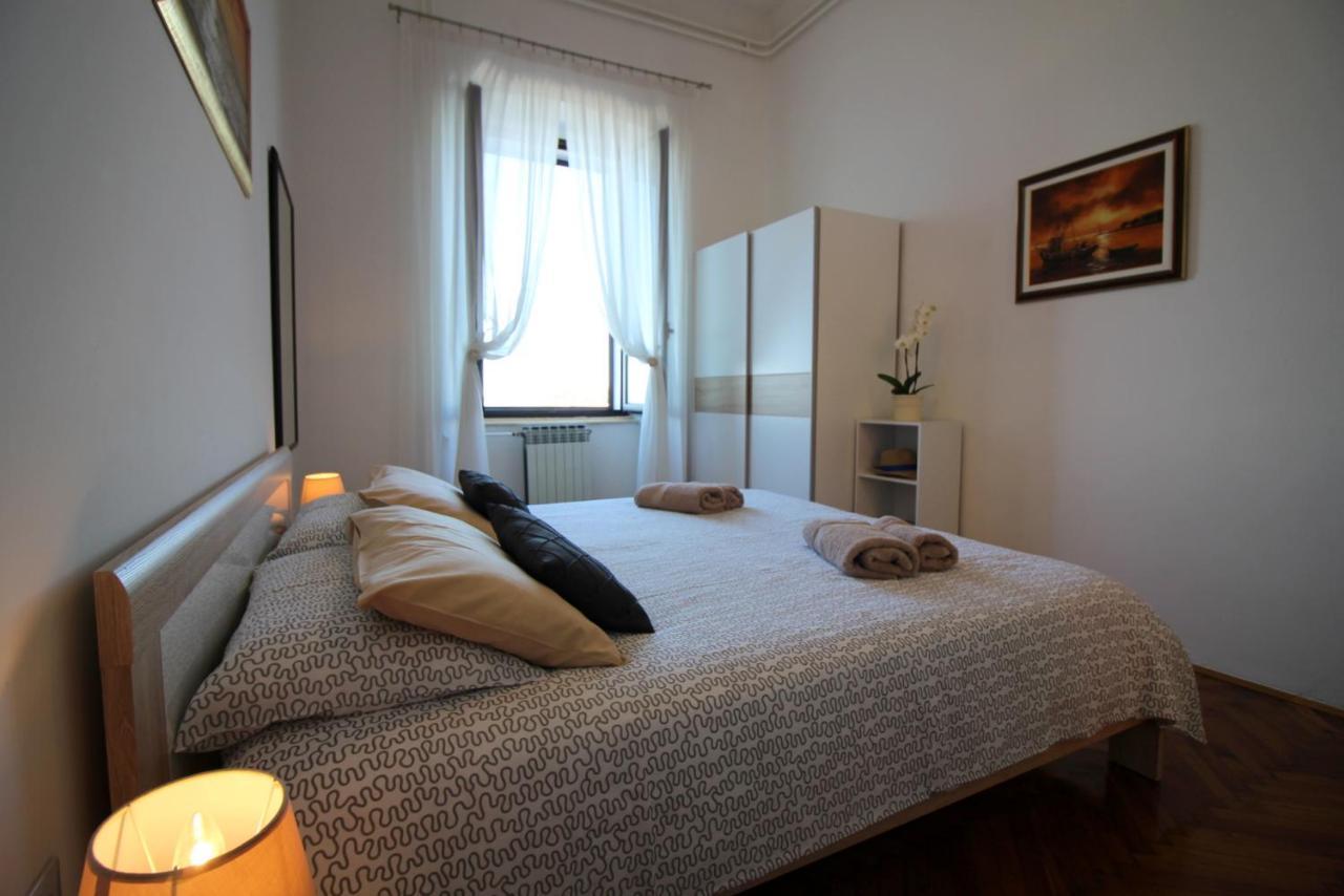 Apartment Old City โปเรช ภายนอก รูปภาพ